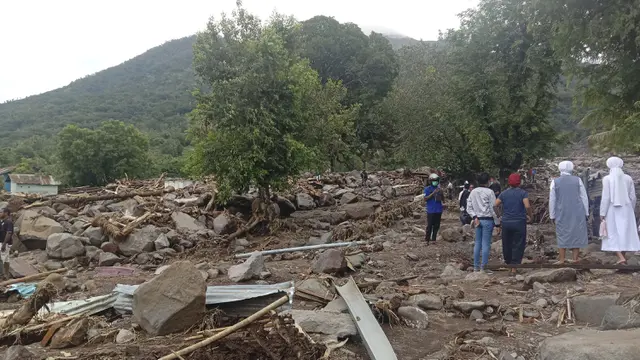005460200_1617779865-20210407-Usai-Banjir-Bandang-NTT-5